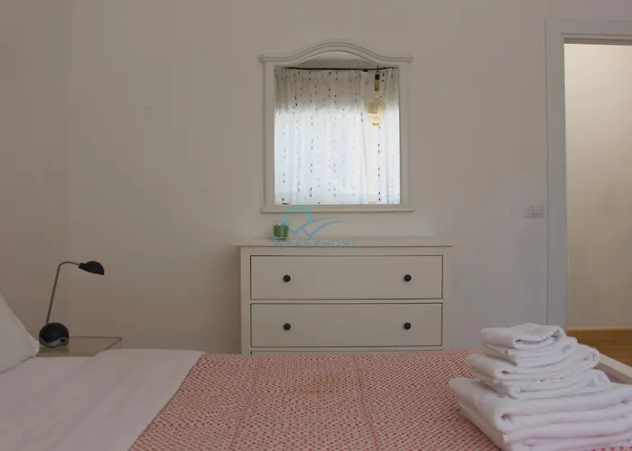 Modern Comfy With Terrace Near San Paolo Apartman