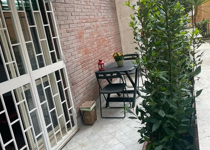Modern Comfy With Terrace Near San Paolo Róma